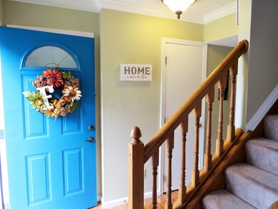 Foyer/Staircase