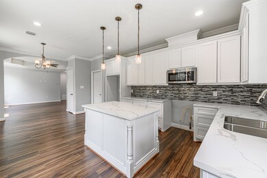 12118 Carol Ln, Pinehurst, TX 77362 - photo 7