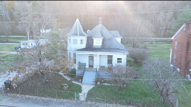 418 Front St, Vanceburg, KY 41179 - photo 2