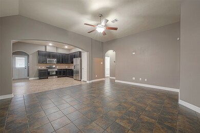 9219 Fuqua Breeze Dr, Houston, TX 77075 - photo 4