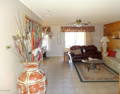 08 AZ Room 12611 N Blue Ridge