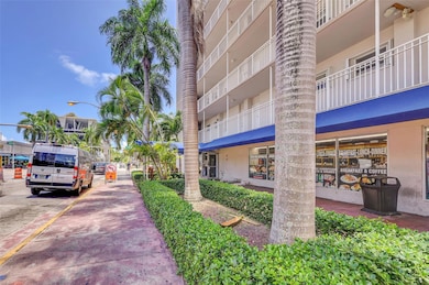 1300 Lincoln Rd unit D804, Miami Beach, FL 33139 - photo 6