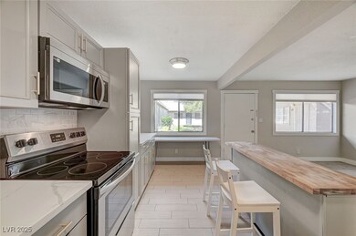 304 Orland St unit 38, Las Vegas, NV 89107 - photo 2