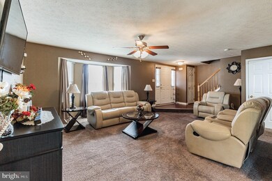 45489 Moycashel Place, Great Mills, MD 20634 - photo 2