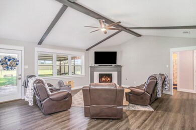 515 Mary Ann Dr, Friendswood, TX 77546 - photo 6