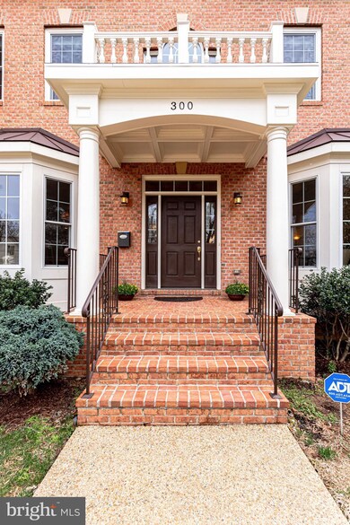 300 N Virginia Ave, Falls Church, VA 22046 - photo 2