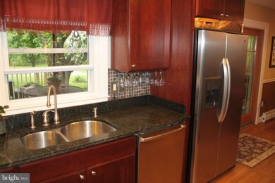 6621 Monroe Ave, Sykesville, MD 21784 - photo 4