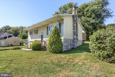 690 Front St, Enola, PA 17025 - photo 3