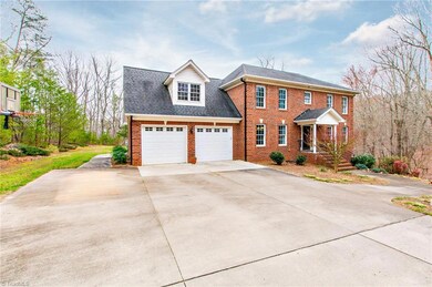 2650 Mountain Oak View Dr, Asheboro, NC 27205 - photo 3