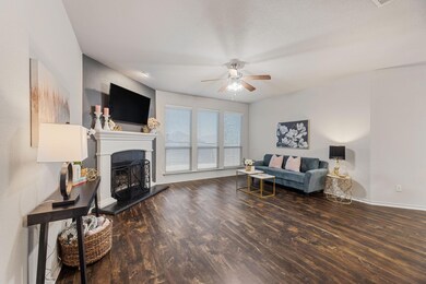 1005 Jodie Dr, Weatherford, TX 76087 - photo 4