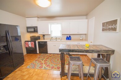 1510 SW Collins Ave, Topeka, KS 66604 - photo 6