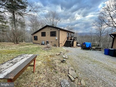 157 Ruffed Grouse Ln, Berkeley Springs, WV 25411 - photo 4