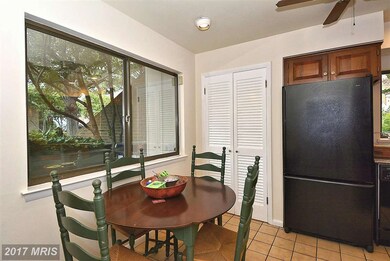 13 Horn Point Ct, Annapolis, MD 21403 - photo 2