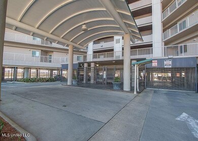 Gated Entrance at Sea B