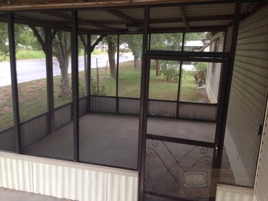 1220 S Palmera Dr, La Feria, TX 78559 - photo 4