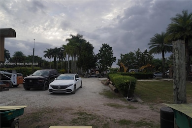 15375 SW 209th Ave, Miami, FL 33187 - photo 4