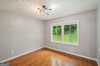 2201 Colonial Oak Way, Stone Mountain, GA 30087 - photo 5