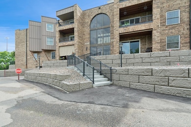2240 Midland Grove Rd unit 201, Roseville, MN 55113 - photo 3
