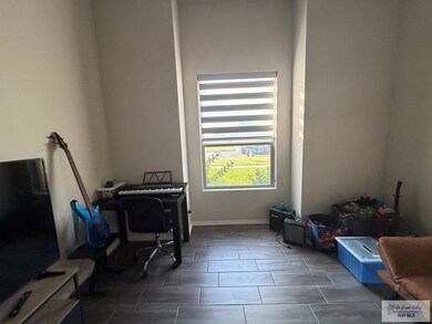 706 Knotty Pine Ln, Harlingen, TX 78552 - photo 5