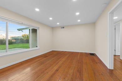 2121 Aaron Way, Sacramento, CA 95822 - photo 7