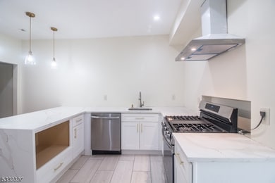 187-189 Littleton Ave unit 1, Newark, NJ 07103 - photo 2