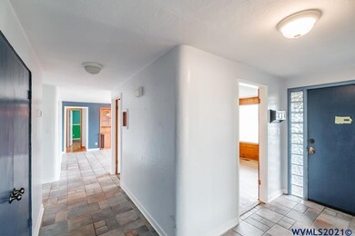 1711 Bailey St, Philomath, OR 97370 - photo 2