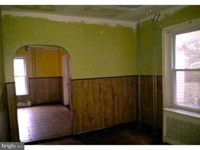 306 Walnut St, Darby, PA 19023 - photo 6