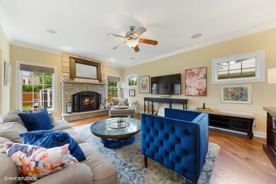 986 S Mitchell Ave, Elmhurst, IL 60126 - photo 7