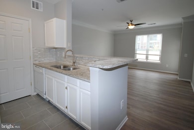 The Gates Of McLean unit 6209, McLean, VA 22102 - photo 5