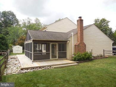 27 Spinning Wheel Ct, Germantown, MD 20874 - photo 3