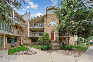 2220 Ridge Dr unit 31, Saint Louis Park, MN 55416 - photo 2