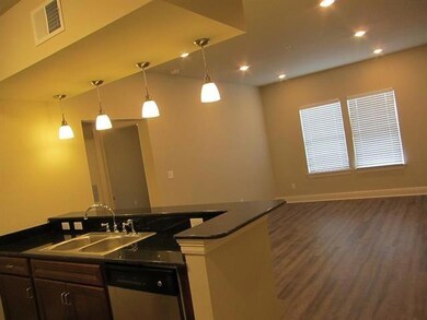 2725 Independence St unit 103, Metairie, LA 70006 - photo 4