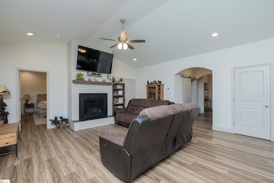 313 Groce Meadow Rd, Taylors, SC 29687 - photo 6