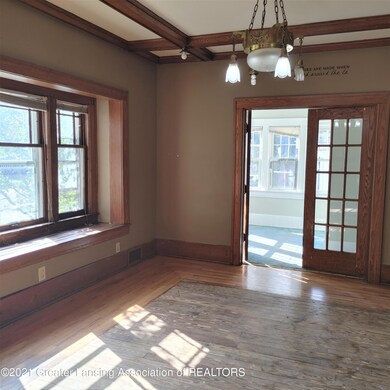 301 Moores River Dr, Lansing, MI 48910 - photo 5