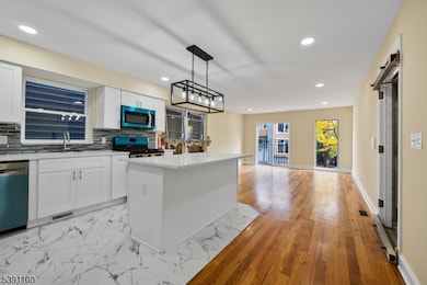 373 Chadwick Ave, Newark, NJ 07112 - photo 6