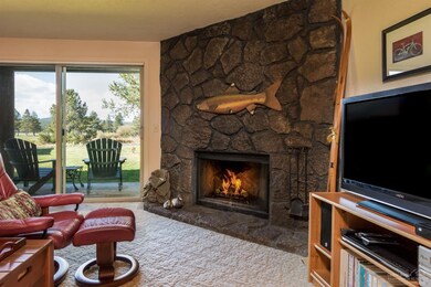 17626 Pinnacle Ln unit 7, Sunriver, OR 97707 - photo 3