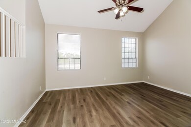 019-photo-living-room-11793222