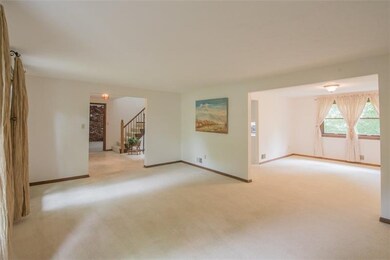 Living room/Dining Room