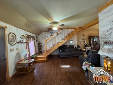 409 3rd St, Tribune, KS 67879 - photo 5