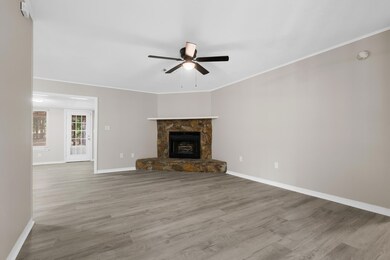 3437AuburnRd-02