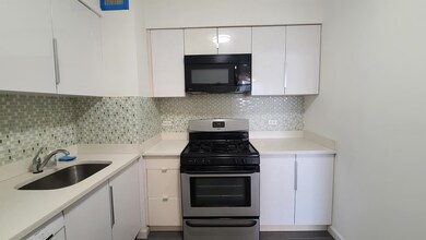 The Emerald unit 907, Jersey City, NJ 07310 - photo 2