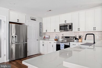 11210 Old Leavells Rd, Fredericksburg, VA 22407 - photo 4