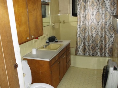 2056 McComb Holmesville Rd, McComb, MS 39648 - photo 4