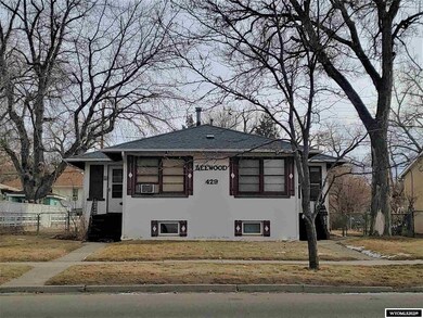 429 S 4th St unit Ash, Douglas, WY 82633 - photo 2