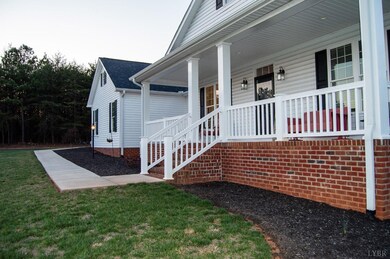 7108 Callands Rd, Chatham, VA 24531 - photo 2