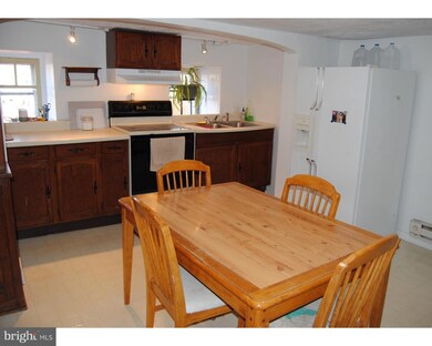 38 N Main St, Perkasie, PA 18944 - photo 7