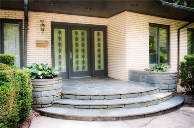 1014 E Broad St, Statesville, NC 28677 - photo 4