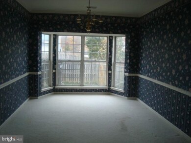 4114 Casey Ct, Alexandria, VA 22306 - photo 2