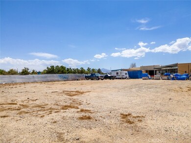 38470 6th St E, Palmdale, CA 93550 - photo 6