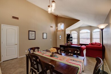 621 E Devon Dr-7